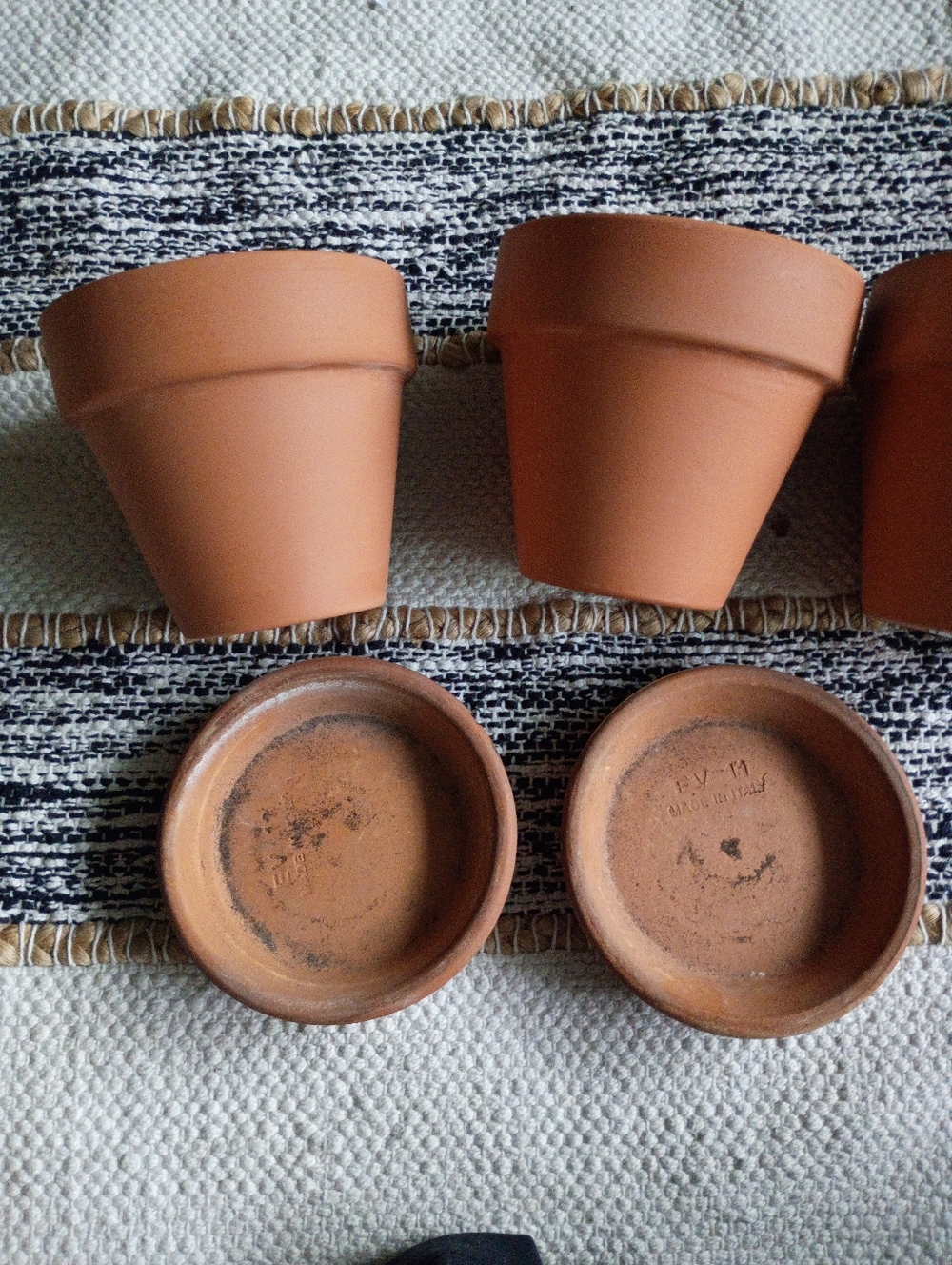 Classic Terracotta Clay Plant Pots - Set of Small Brown Clay Pots